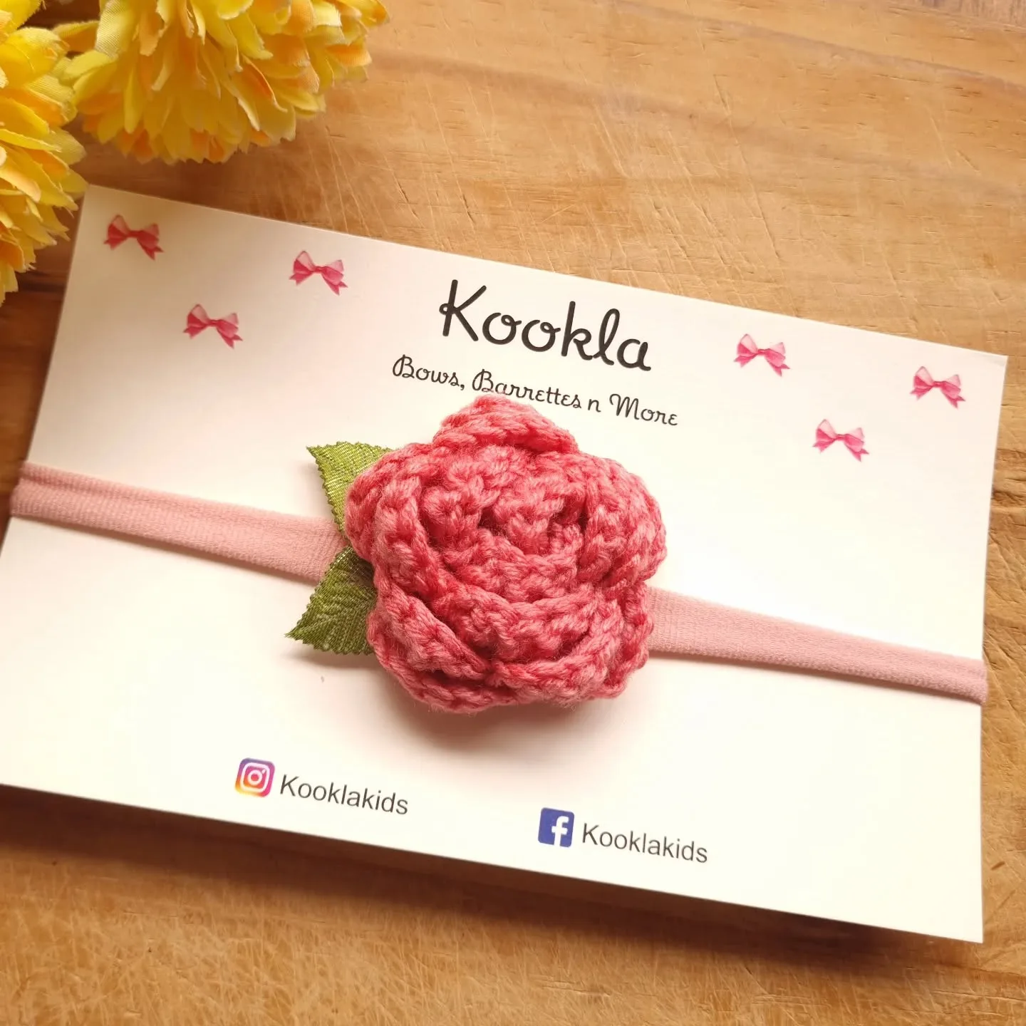 Crochet Rose Leaves Nylon Headband — Coral