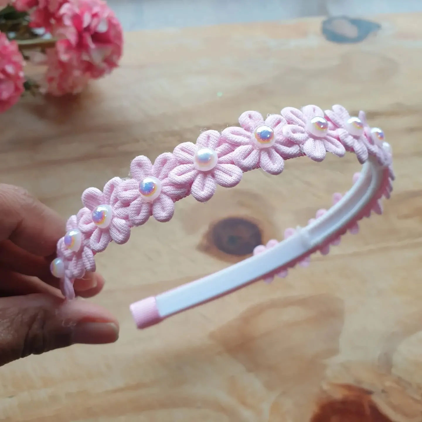 Daisy Chain Pearl Alice Band — Baby Pink