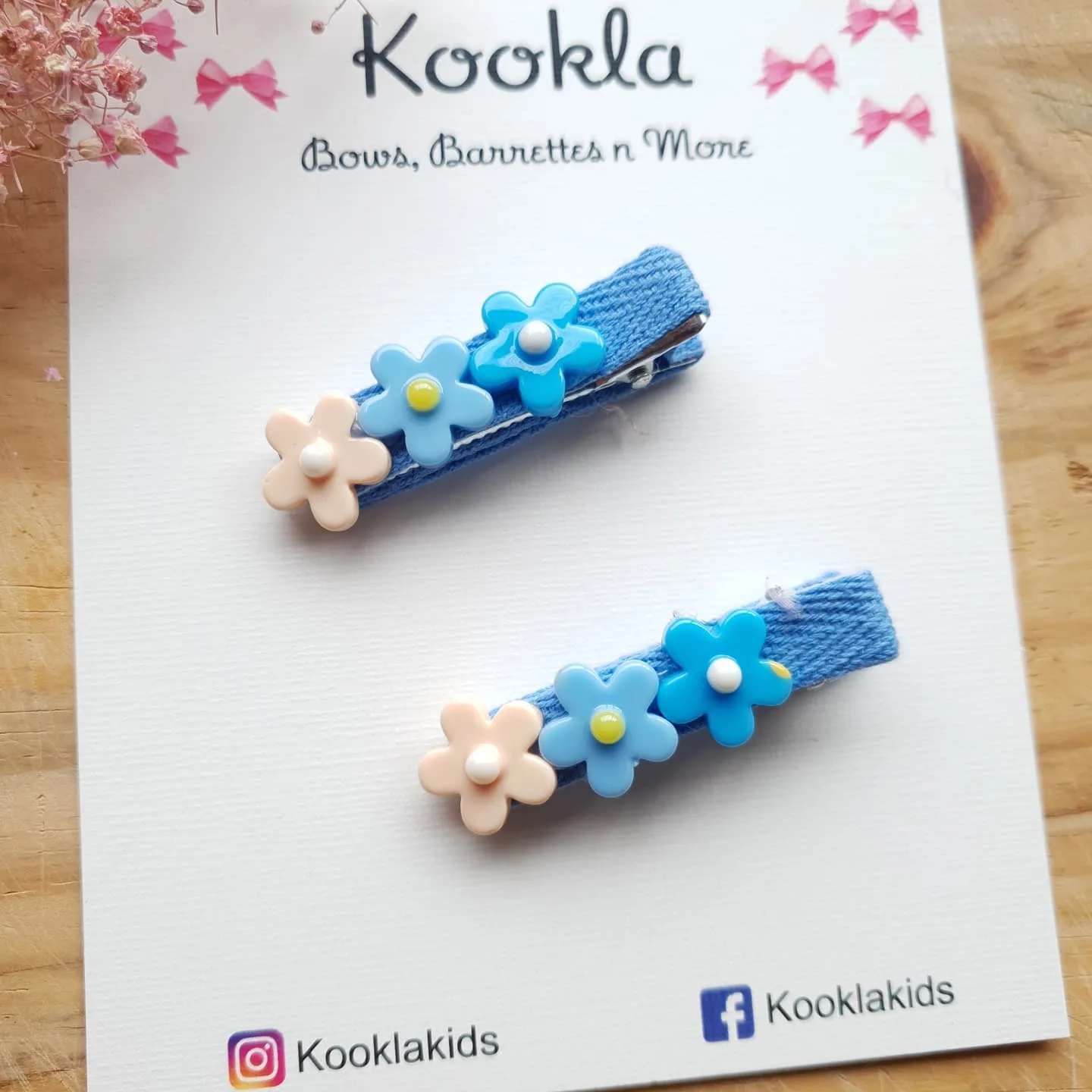 Resin Flower Trio Fabric Wrapped Clip (Pair) — Denim Blue / Peach and Blue Flowers