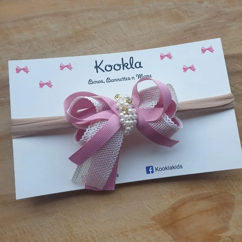 Ribbon Loop Mesh Bow Pearl Headband — Pink / White Mesh / Pearl
