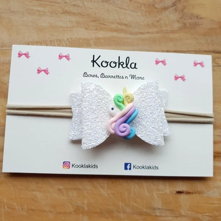 Glitter Layered Bow Unicorn Charm Headband — White Glitter / Rainbow