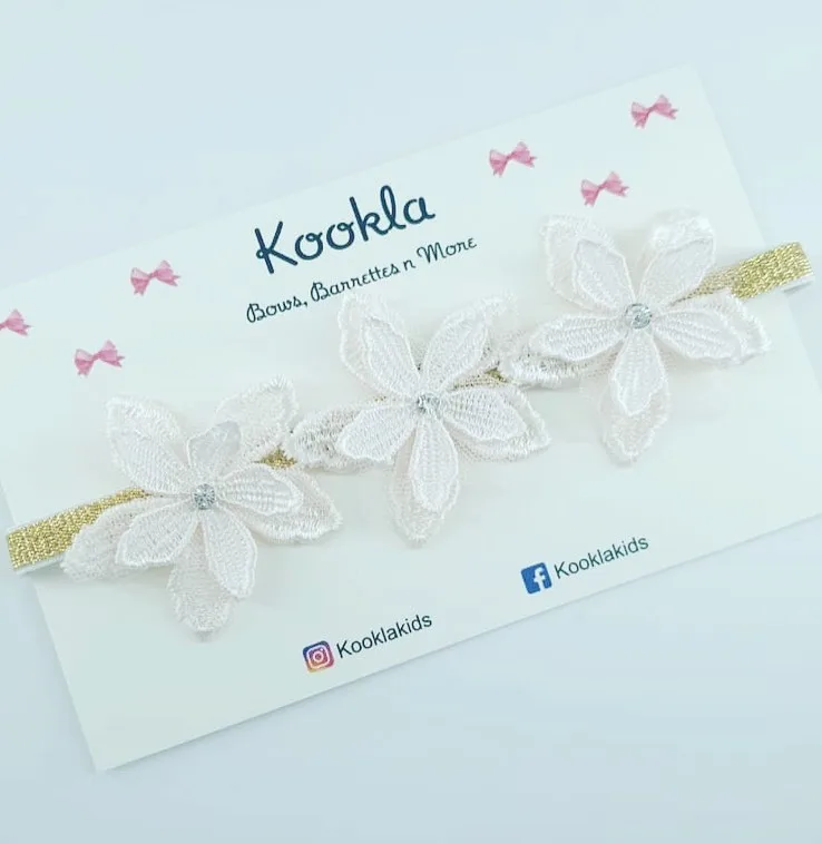 Lace Flower Trio Glitter Elastic Headband — White / Gold