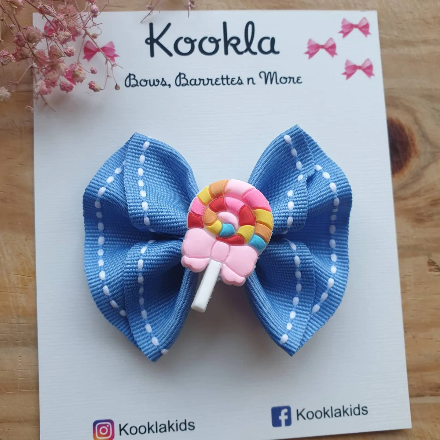 Stitched Grosgrain Bow Resin Charm Clip — Denim Blue / White Stitch